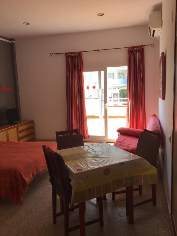 Apartamentos Eva Costa Brava Buitenkant foto