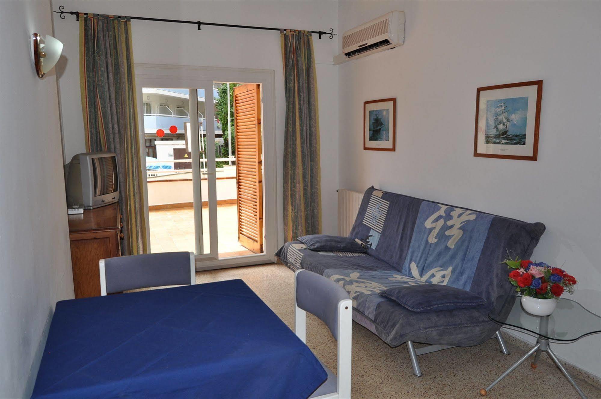 Apartamentos Eva Costa Brava Buitenkant foto